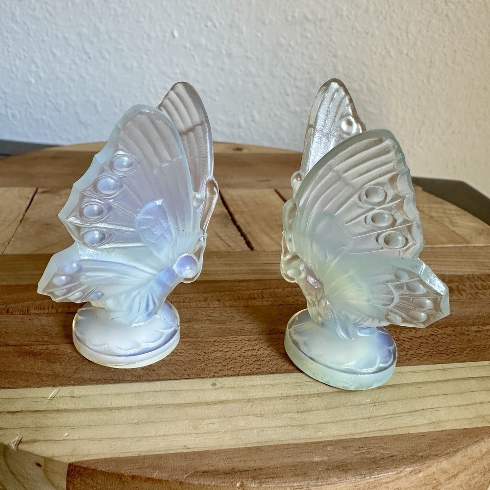 Art Deco Sabino Butterfly 2 Figurines 2.5" Opalescent Glass Label France UV Glow